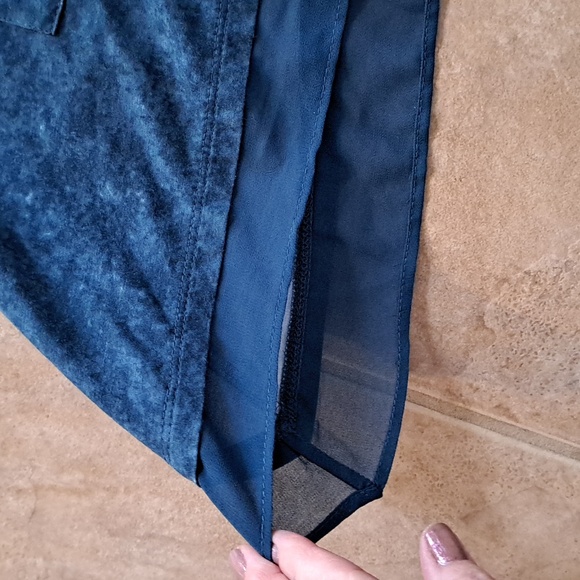 LOGO - Picture 9 of 15